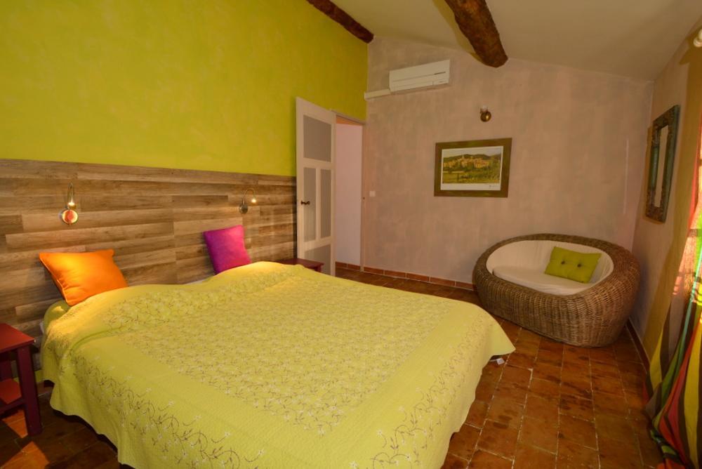 La Tuiliere En Luberon Guest house 3*