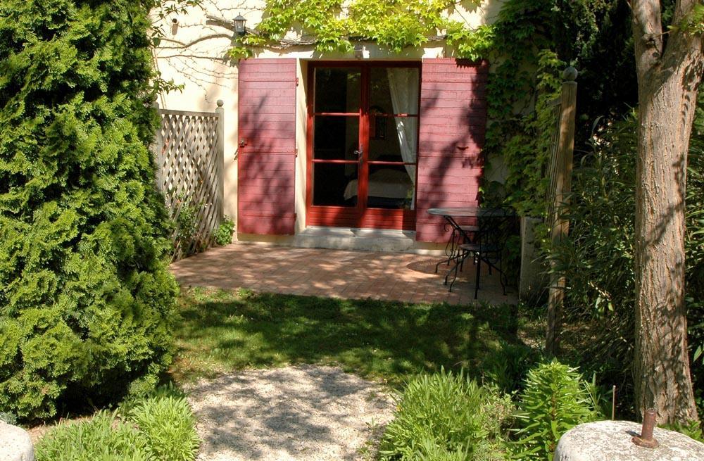 La Tuiliere En Luberon Guest house